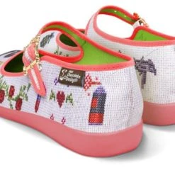 Chocolaticas Riot Granny -Hot Chocolate Design shop RiotGranny3